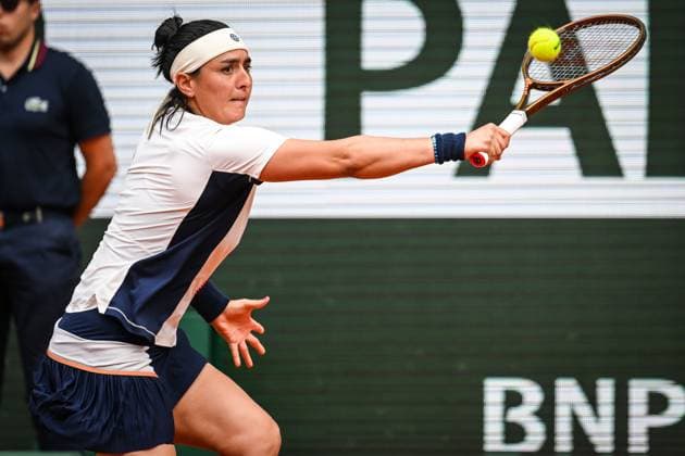 June 4, 2024, Paris, France, France: Ons JABEUR of Tunisia during the tenth day of Roland-Garros 2024, French Open 2024, Grand Slam tennis tournament at the Roland-Garros Stadium on June 04, 2024 in Paris, France. Paris France - ZUMAm308 20240604_zsp_m308_002 Copyright: xMatthieuxMirvillex