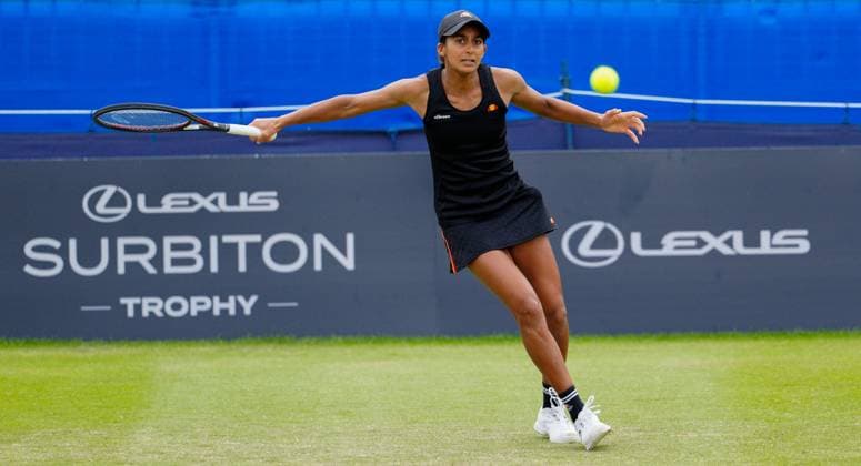 Great Britain s Naiktha Bains Lexus Surbiton Trophy, Day 2, Tennis, Surbiton Racket & Fitness Club, London, UK - 04 June 2024  Copyright: xDavexShopland Shutterstockx 14522071u