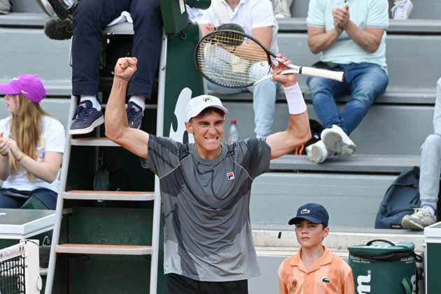 Sport Bilder des Tages Theo Papamalamis (FRA) TENNIS : Roland Garros 2024 - 04 06 2024 MichaelBaucher Panoramic 