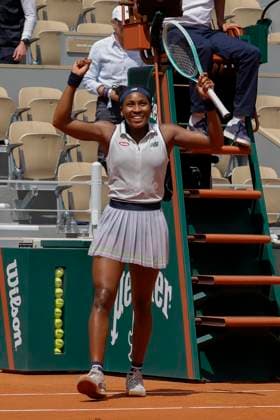 June 4, 2024, Paris, Paris, France: June 3, 2024, Paris, Paris,Coco Gauf (USA) celebrating her victory during the tennis Grand Slam of Roland Garros 2024, day 10, match between Coco Gauf (USA) and Ons Jabeur (TUN) at Roland Garros Stadium - on jjune 4 2024.Paris - France Paris France - ZUMAb253 20240604_zsp_b253_047 Copyright: xLoicxBaratouxx