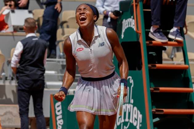 June 4, 2024, Paris, Paris, France: June 3, 2024, Paris, Paris,Coco Gauf (USA) celebrating her victory during the tennis Grand Slam of Roland Garros 2024, day 10, match between Coco Gauf (USA) and Ons Jabeur (TUN) at Roland Garros Stadium - on jjune 4 2024.Paris - France Paris France - ZUMAb253 20240604_zsp_b253_052 Copyright: xLoicxBaratouxx