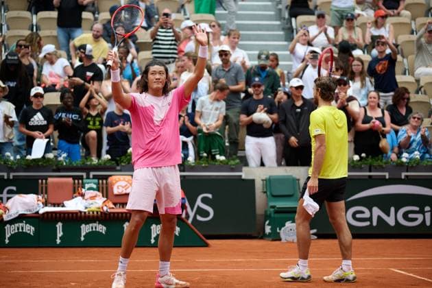 (240604) -- PARIS, June 4, 2024 -- Zhang Zhizhen (L) and Tomas Machac celebrate after the men s doubles 3rd round match between Zhang Zhizhen (China) Tomas Machac (Czech Republic) and Maximo Gonzalez Andres Molteni (Argentina) at the French Open tennis tournament at Roland Garros in Paris, France, June 4, 2024. ) (SP)FRANCE-PARIS-TENNIS-FRENCH OPEN-MEN S DOUBLES MengxDingbo 