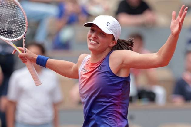 4th June 2024; Roland Garros, Paris, France; 2024 French Open Tennis tournament, Day 10; Iga Swiatek (POL) celebrates beating Marketa Vondrousova (CZE)  ActionPlus12650751 JonxBromley