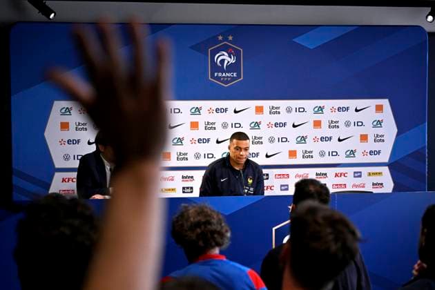 CP DES BLEUS PHOTOPQR L EST REPUBLICAIN Alexandre MARCHI ; METZ ; 04 06 2024 ; - EQUIPE DE FRANCE DE FOOTBALL - EURO 2024 - MATCH DE PREPARATION - CONFERENCE DE PRESSE. Stade Saint-Symphorien, Metz 4 juin 2024. Kylian MBAPPE pendant la conférence de presse revient sur sa signature au Real Madrid. PHOTO Alexandre MARCHI. Metz, France, june 4th 2024 press conference, PK, Pressekonferenz of France national team, Nationalteam before its preparation match for euro 2024 METZ Moselle France  Copyright: xPHOTOPQR L ESTxREPUBLICAIN MAXPPxAlexandrexMARCHIx 20240604NCY7759 20240604NCY7759
