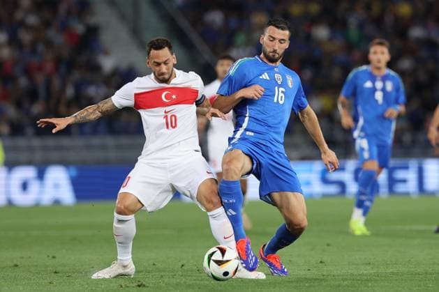 Football, Italy - Turkey