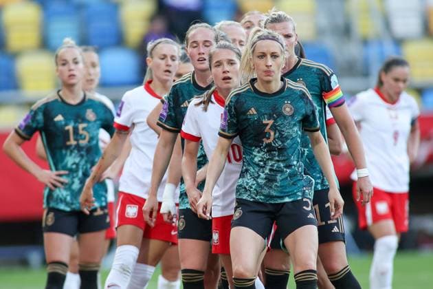 Gdynia, 04.06.2024 Pilka nozna kobiet. Eliminacje UEFA EURO, EM, Europameisterschaft,Fussball 2025. Mecz Polska - Niemcy, Gdynia. Football Woman. Qualification UEFA EURO 2025 . Match Poland - Germany, Gdynia. NZ: Kathrin Hendrich, Aleksandra Zareba Fot. Tomasz Zasinski 058sport.pl NEWSPIX.PL --- Newspix.pl  20240604_001_ZAS_7126_ZAS_07