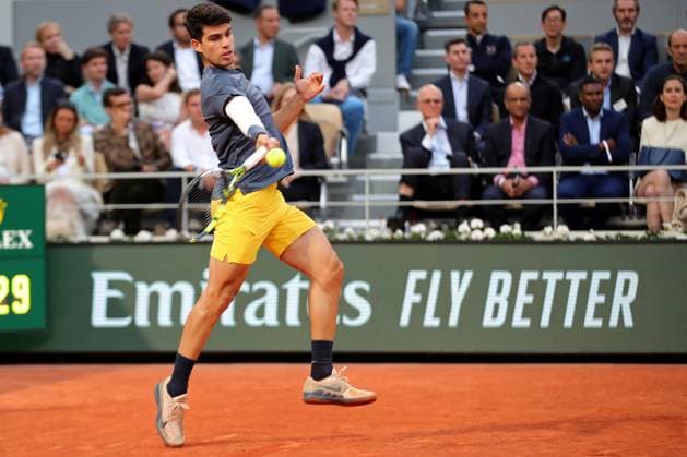 4th June 2024; Roland Garros, Paris, France; 2024 French Open Tennis tournament, Day 10; Carlos Alcaraz (ESP) on the forehand against Stefano Tsitsipas (GRE)  ActionPlus12650919 JonxBromley