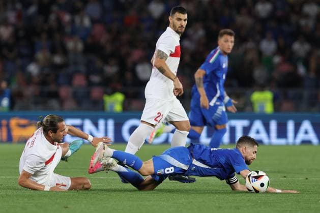 UEFA EUROPEAN FRIENDLY MATCH ITALY VS TURKEY IN BOLOGNA Bologna, Italy 4.06.2024: Yusuf YazÄ±cÄ± of Turky, Jorginho of Italy during Uefa European friendly football match Italy vs Turkey at Stadio Renato Dall™Ara in Bologna. BOLOGNA DALL ARA italy italy Copyright: xmarcoxiacobucci