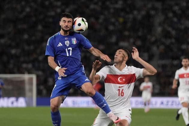 Italy s Riccardo Orsolini fights for the ball with Turkiye s Mert Muldur during the Friendly Matches 2024 between Italy and Turkiye at Renato Dall& x2019;Ara Stadium - Soccer - Bologna, Italy - Tuesday June 4, 2024  Copyright: xMassimoxPaolone LaPressex