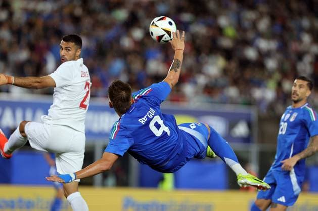 UEFA EUROPEAN FRIENDLY MATCH ITALY VS TURKEY IN BOLOGNA Bologna, Italy 4.06.2024: Mateo Retegui of Italy in reversed during Uefa European friendly football match Italy vs Turkey at Stadio Renato Dall™Ara in Bologna. BOLOGNA DALL ARA italy italy Copyright: xmarcoxiacobucci