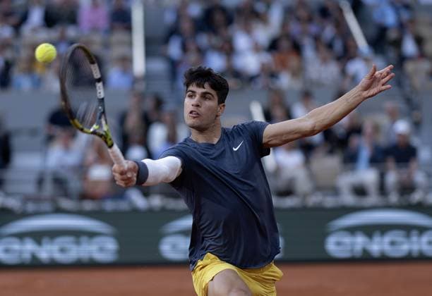 Sport Bilder des Tages Carlos Alcaraz of Spain in action French Open Tennis, Day 10, Tennis, Roland Garros, Paris, France - 04 June 2024  Copyright: xEllaxLing Shutterstockx 14521934q