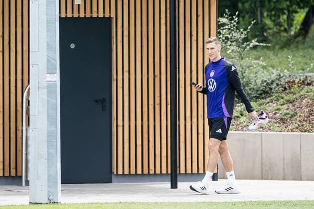 Training camp preparation UEFA EURO 2024 Germany 05 06 2024 Nico Schlotterbeck Germany arrives at the training ground Training camp preparation UEFA EURO 2024 Germany Training HerzoBase, Herzogenaurach on 05 06 2024 Copyright: xBEAUTIFULxSPORTS Wunderlx