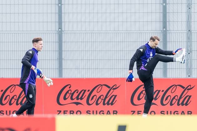 Training camp preparation UEFA EURO 2024 Germany 05 06 2024 The goalkeepers warm up on the back training pitch Marc Andre ter Stegen Germany, 22 , Manuel Neuer Germany, 1 Training camp preparation UEFA EURO 2024 Germany Training HerzoBase, Herzogenaurach on 05 06 2024 Copyright: xBEAUTIFULxSPORTS Wunderlx