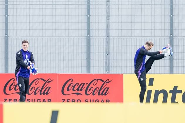 Training camp preparation UEFA EURO 2024 Germany 05 06 2024 The goalkeepers warm up on the back training pitch Marc Andre ter Stegen Germany, 22 , Manuel Neuer Germany, 1 Training camp preparation UEFA EURO 2024 Germany Training HerzoBase, Herzogenaurach on 05 06 2024 Copyright: xBEAUTIFULxSPORTS Wunderlx