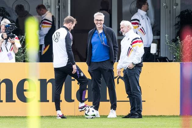 Training camp preparation UEFA EURO 2024 Germany 05 06 2024 Julian Nagelsmann Coach Germany , Gordon Herbert National Coach Germany Basketball Men and Rudi Völler DFB Director A National Team talk at the training ground Training camp preparation UEFA EURO 2024 Germany Training HerzoBase, Herzogenaurach on 05 06 2024 Copyright: xBEAUTIFULxSPORTS Wunderlx