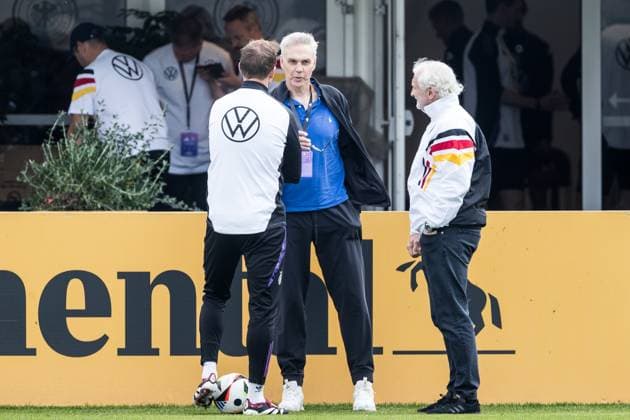 Training camp preparation UEFA EURO 2024 Germany 05 06 2024 Julian Nagelsmann Coach Germany , Gordon Herbert National Coach Germany Basketball Men and Rudi Völler DFB Director A National Team talk at the training ground Training camp preparation UEFA EURO 2024 Germany Training HerzoBase, Herzogenaurach on 05 06 2024 Copyright: xBEAUTIFULxSPORTS Wunderlx