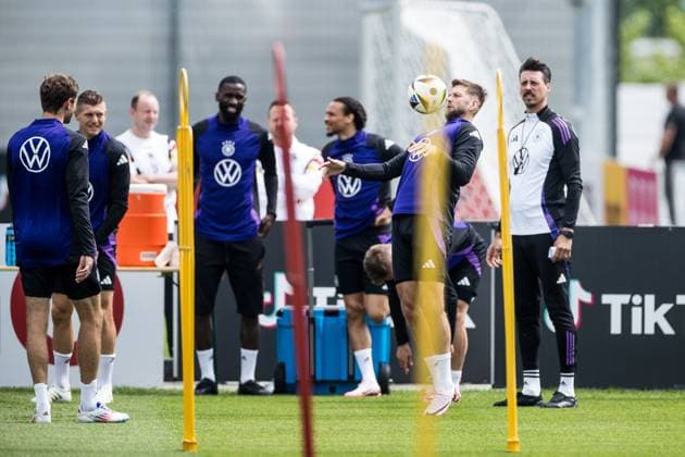 Training camp preparation UEFA EURO 2024 Germany 05 06 2024 Niclas Füllkrug Germany on the ball Training camp preparation UEFA EURO 2024 Germany Training HerzoBase, Herzogenaurach on 05 06 2024 Copyright: xBEAUTIFULxSPORTS Wunderlx