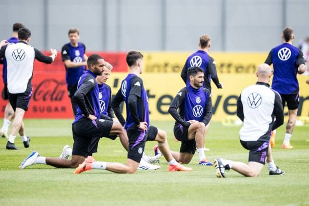 Training camp preparation UEFA EURO 2024 Germany 05 06 2024 Ilkay Gündogan Germany, 21 stretches Training camp preparation UEFA EURO 2024 Germany Training HerzoBase, Herzogenaurach on 05 06 2024 Copyright: xBEAUTIFULxSPORTS Wunderlx