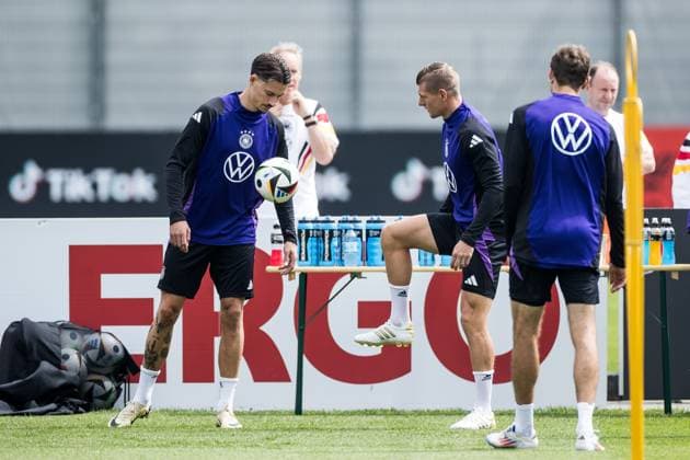 Training camp preparation UEFA EURO 2024 Germany 05 06 2024 Toni Kroos Germany on the ball Training camp preparation UEFA EURO 2024 Germany Training HerzoBase, Herzogenaurach on 05 06 2024 Copyright: xBEAUTIFULxSPORTS Wunderlx