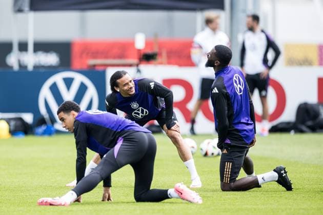 Training camp preparation UEFA EURO 2024 Germany 05 06 2024 Leroy Sane Germany , Antonio Rüdiger Germany stretch Training camp preparation UEFA EURO 2024 Germany Training HerzoBase, Herzogenaurach on 05 06 2024 Copyright: xBEAUTIFULxSPORTS Wunderlx