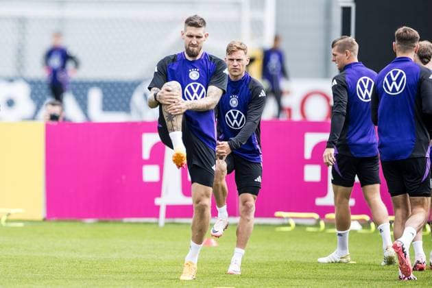 Training camp preparation UEFA EURO 2024 Germany 05 06 2024 Robert Andrich Germany, 23 in Warm Up Training camp preparation UEFA EURO 2024 Germany Training HerzoBase, Herzogenaurach on 05 06 2024 Copyright: xBEAUTIFULxSPORTS Wunderlx