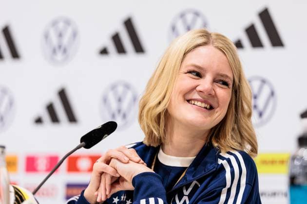 Training camp preparation UEFA EURO 2024 Germany 05 06 2024 Franziska Wülle press spokeswoman DFB laughing, laughs Training camp preparation UEFA EURO 2024 Germany Press conference HerzoBase, Herzogenaurach on 05 06 2024 Copyright: xBEAUTIFULxSPORTS Wunderlx