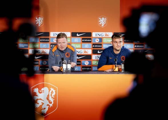 ZEIST - National coach Ronald Koeman and Bart Verbruggen during a press conference, PK, Pressekonferenz of the Dutch national team, Nationalteam on the KNVB Campus on June 5, 2024 in Zeist, the Netherlands. The Dutch national team is preparing for the European Football Championship in Germany. ANP KOEN VAN WEEL UEFA EURO, EM, Europameisterschaft,Fussball 2024 Germany 2024 xVIxANPxSportx xxANPxIVx 500373497 originalFilename: 500373497.jpg