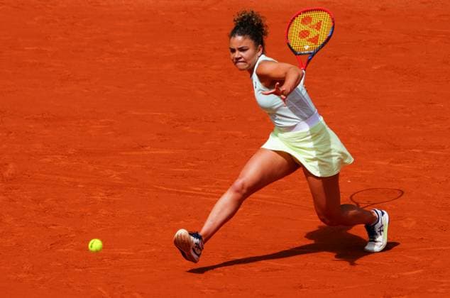 Jasmine Paolini in quarter final action French Open Tennis, Day 11, Tennis, Roland Garros, Paris, France - 05 June 2024  Copyright: xJavierxGarcia Shutterstockx 14521935r