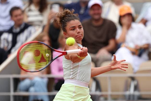 ROLAND GARROS 2024 Thierry Larret Maxppp. Tennis. Roland Garros 2024. Internationaux de France de tennis. Stade Roland Garros, Paris (75). Le 5 juin 2024. Quart de finale. Court Philippe Chatrier : Jasmine PAOLINI (ITA) vs Elena RYBAKINA (KAZ) PARIS (75) STADE ROLAND GARROS PARIS ILE DE FRANCE FRANCE  Copyright: xThierryxLarret MAXPPPxThierryxLarretx TL_20240605_0016 0493820214st
