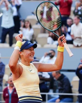 Mirra Andreeva celebrates her quarter final win over Aryna Sabalenka French Open Tennis, Day 11, Tennis, Roland Garros, Paris, France - 05 June 2024  Copyright: xJavierxGarcia Shutterstockx 14521935ag
