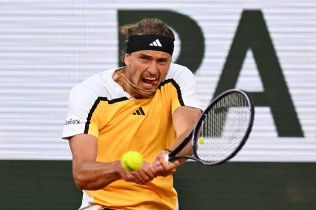 Alexander Zverev ( Allemagne ) during the 2024 French Open at Roland Garros on June 5, 2024 in Paris, France. ( Photo by federico pestellini panoramic ) - TENNIS : Roland Garros 2024 - Internationaux de France - 05 06 2024 FedericoPestellini Panoramic 