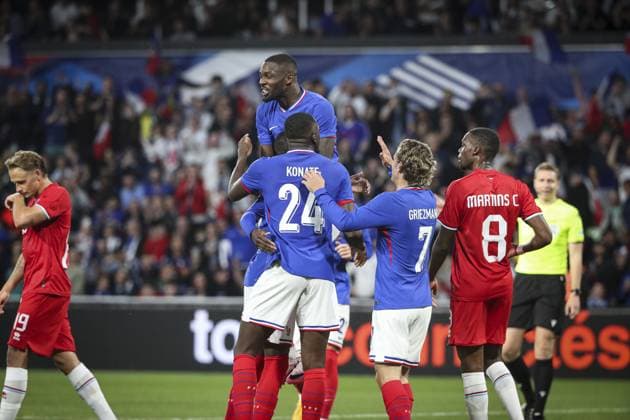 joie de la France apres le but de RANDAL KOLO MUANI 12 FOOTBALL: FRANCE - LUXEMBOURG PREPARATION - EURO 2024 Stade saint-symphorien- Metz. 05.- 06-2024 ElyxandroCegarra Panoramic 