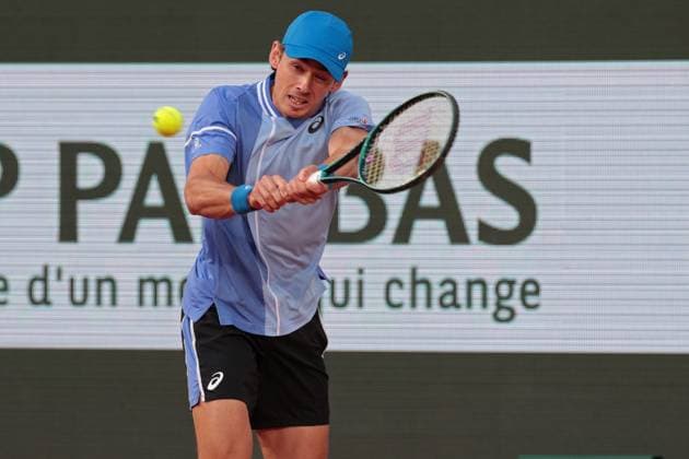5th June 2024; Roland Garros, Paris, France; 2024 French Open Tennis tournament, Day 11; Alex de Minaur (AUS) in action against Alexander Zverev (GER)  ActionPlus12651121 JonxBromley