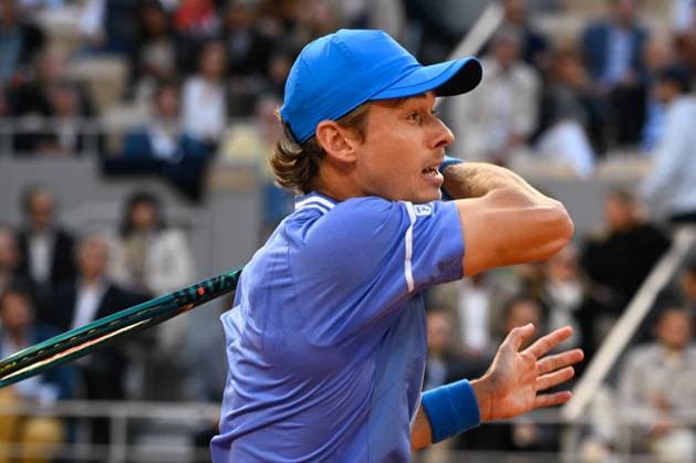 Alex De Minaur ( AUS ) during the 2024 French Open at Roland Garros on June 5, 2024 in Paris, France. ( Photo by federico pestellini panoramic ) - TENNIS : Roland Garros 2024 - Internationaux de France - 05 06 2024 FedericoPestellini Panoramic 
