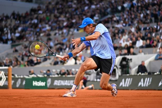 Alex De Minaur ( AUS ) during the 2024 French Open at Roland Garros on June 5, 2024 in Paris, France. ( Photo by federico pestellini panoramic ) - TENNIS : Roland Garros 2024 - Internationaux de France - 05 06 2024 FedericoPestellini Panoramic 