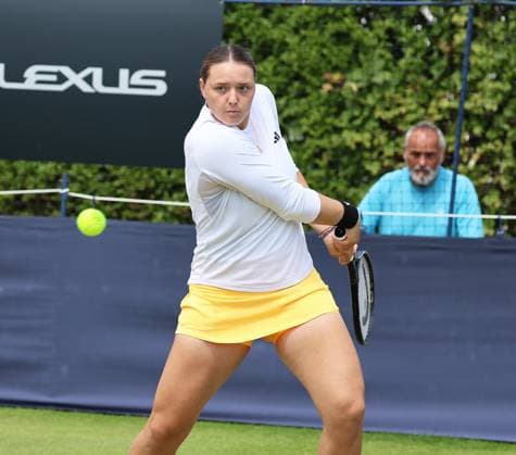 TENNIS - ITF, Surbiton Trophy SURBITON,ENGLAND,05.JUN.24 - TENNIS - ITF Women s World Tennis Tour, Surbiton Trophy. Image shows Jule Niemeier (GER).  GEPAxpictures xAlanxGrieves