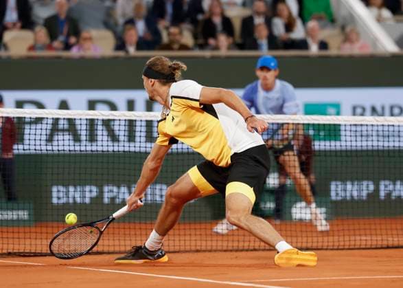 Alexander Zverev GER , Alex De Minaur AUS blurred in the background Copyright: xJuergenxHasenkopfx