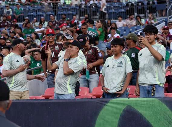 Fans of Mexico attend an International Friendly, Länderspiel, Nationalmannschaft soccer macth between the national teams of Mexico and Uruguay, at Empower Field in Mile High in Denver, USA, 05 June 2024. International friendly: Mexico vs. Uruguay !ACHTUNG: NUR REDAKTIONELLE NUTZUNG!  Copyright: xToddxPiersonx AME2041 20240606-55013790143_1