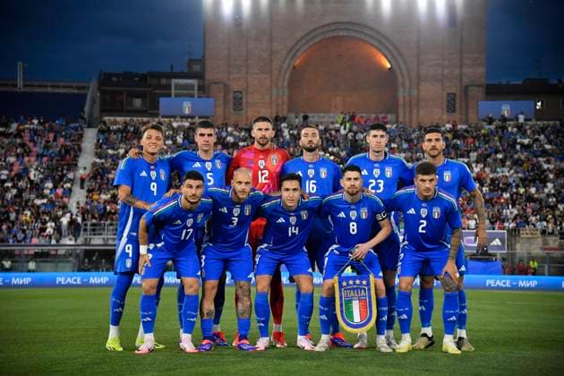 4th June 2024; Stadio Renato Dall Ara, Bologna, Italy; International Football Friendly, Italy versus Turkey; Italy team pose for the team photo  ActionPlus12651125 BestxImages