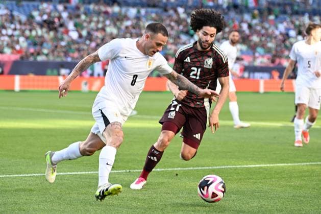Football, Mexico - Uruguay