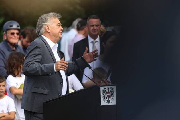 SOCCER - UEFA EURO, EM, Europameisterschaft,Fussball 2024 VIENNA,AUSTRIA,06.JUN.24 - SOCCER - UEFA European Championship, EM, Europameisterschaft preview, farewell ceremony OEFB Team. Image shows vice chancellor and minister of sports Werner Kogler (Austria).  GEPAxpictures xArminxRauthner
