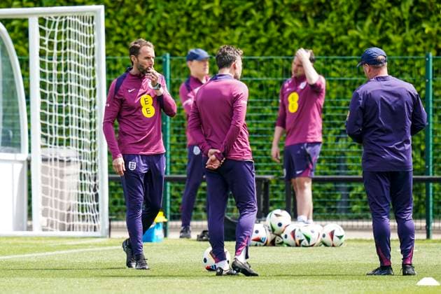 England Training England Manager Gareth Southgate during the England Training session ahead of the friendly International vs Iceland at the Tottenham Hotspur Training Ground, Enfield, England, United Kingdom on 6 June 2024 Editorial use only. All images are copyright Every Second Media Limited. No images may be reproduced without prior permission. Copyright: xIMAGO EveryxSecondxMediax ESM-1028-0001