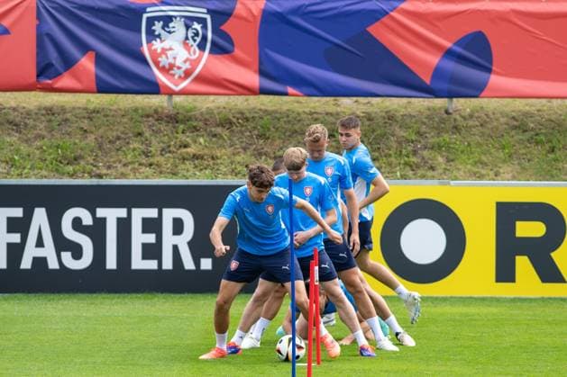 (L-R) Mojmir Chytil, Pavel Sulc, Antonin Barak and Matej Jurasek at the Czech national football team s training camp before the European Football Championships in Schladming, Germany, June 6, 2024. (CTKxPhoto VaclavxPancer) CTKPhotoP2024060604551  CTKPhotoP2024060604551