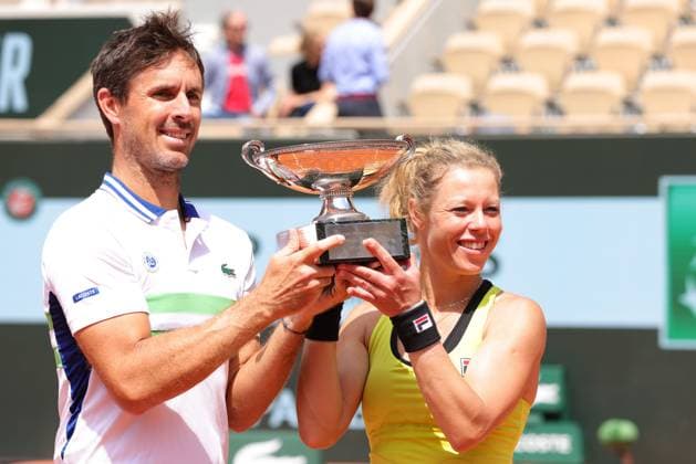Laura Siegemund, GER, and Edouard Roger Vasselin, FRA, after mixed doubles final at 2024 French Open at Roland Garros, Paris, 06 06 2024