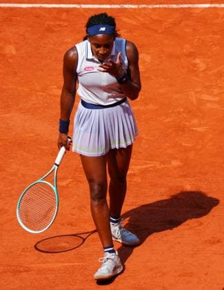 Coco Gauff berates herself during the first set French Open Tennis, Day 12, Tennis, Roland Garros, Paris, France - 06 June 2024  Copyright: xJavierxGarcia Shutterstockx 14521936j