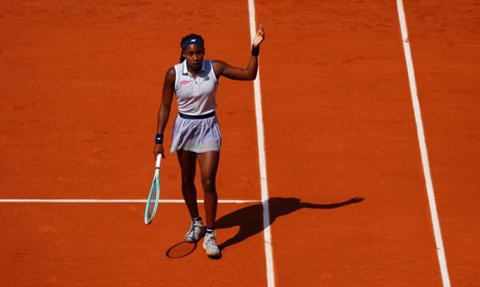 Shortly after appearing to be in tears on the court, Coco Gauff urges support from the crowd as she breaks Iga Swiatek to go 3-1 up in the second set French Open Tennis, Day 12, Tennis, Roland Garros, Paris, France - 06 June 2024  Copyright: xJavierxGarcia Shutterstockx 14521936x