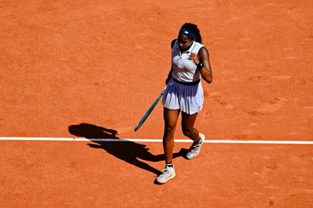 Coco Gauff ( USA ) celebrates during the 2024 French Open at Roland Garros on June 6, 2024 in Paris, France. ( Photo by federico pestellini panoramic ) - TENNIS : Roland Garros 2024 - Internationaux de France - 06 06 2024 FedericoPestellini Panoramic 