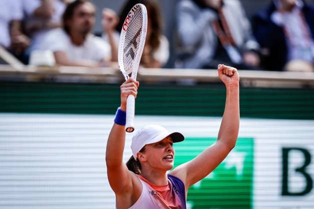 June 6, 2024, Paris, France, France: Iga SWIATEK of Poland celebrates his victory during the twelfth day of Roland-Garros 2024, French Open 2024, Grand Slam tennis tournament at the Roland-Garros Stadium on June 06, 2024 in Paris, France. Paris France - ZUMAm308 20240606_zsp_m308_008 Copyright: xMatthieuxMirvillex