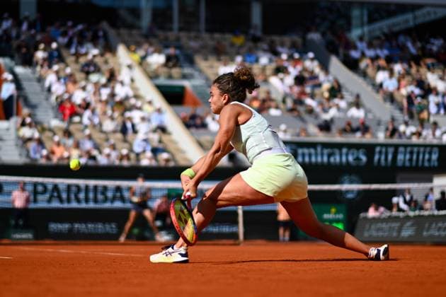 Jasmine Paolini ( ITA ) during the 2024 French Open at Roland Garros on June 6, 2024 in Paris, France. ( Photo by federico pestellini panoramic ) - TENNIS : Roland Garros 2024 - Internationaux de France - 06 06 2024 FedericoPestellini Panoramic 