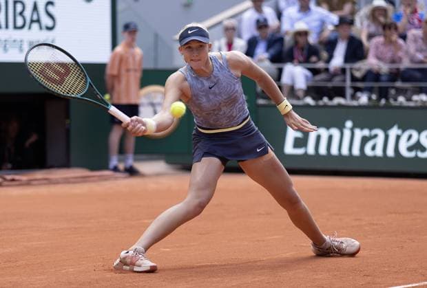 Mirra Andreeva of Russia in action French Open Tennis, Day 12, Tennis, Roland Garros, Paris, France - 06 June 2024  Copyright: xEllaxLing Shutterstockx 14521938ag